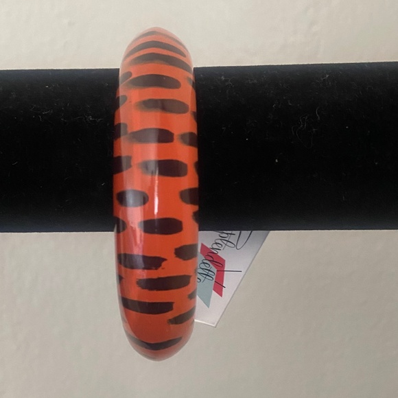 Splendette Leopard Bangle - Picture 1 of 1